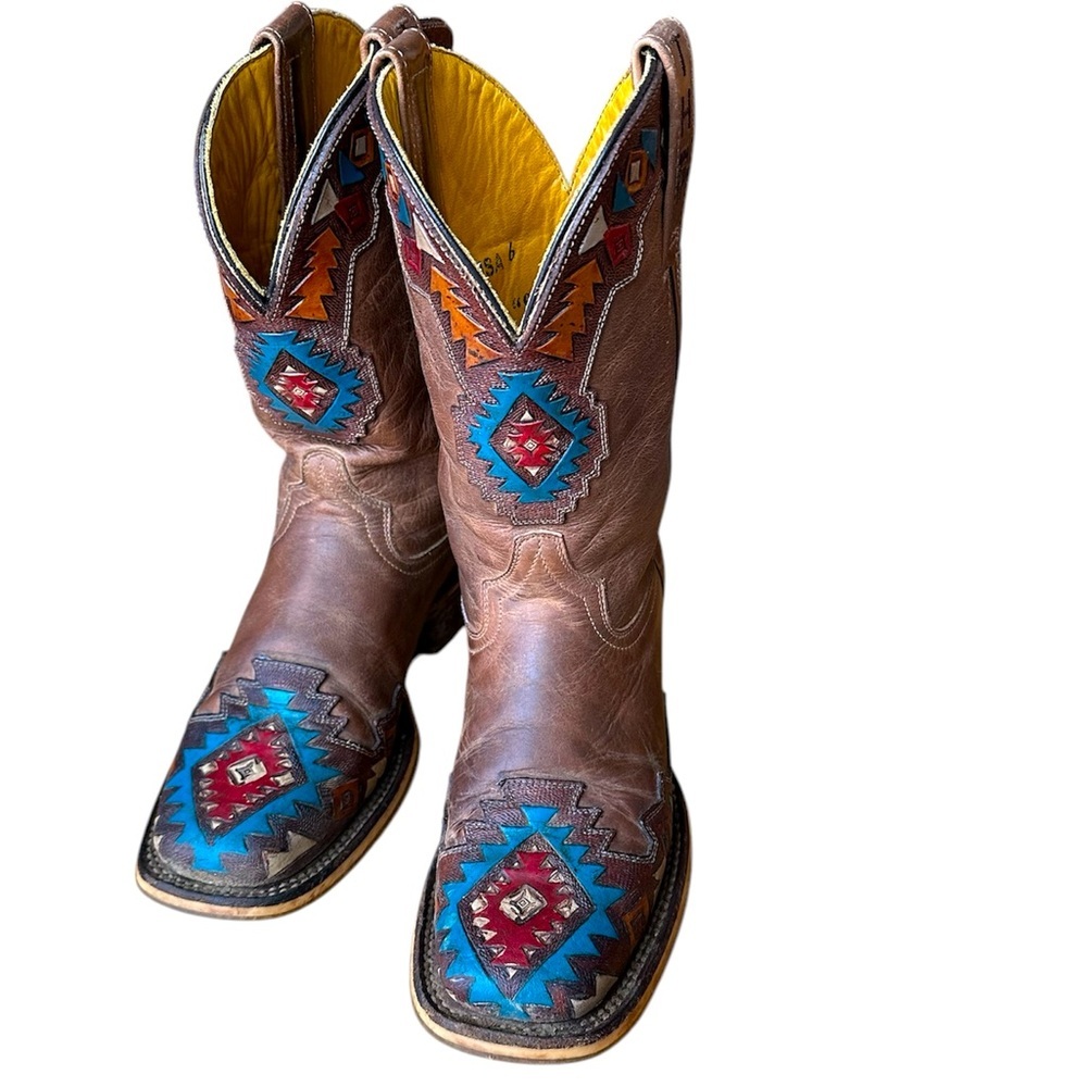 Tin Haul Sunka Wakan Wide Square Toe Boot w/ Native Horse Obvious Sole